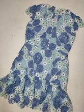 Load image into Gallery viewer, Dress
