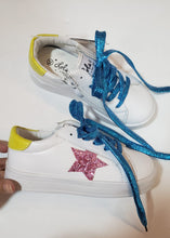 Load image into Gallery viewer, Star sneakers
